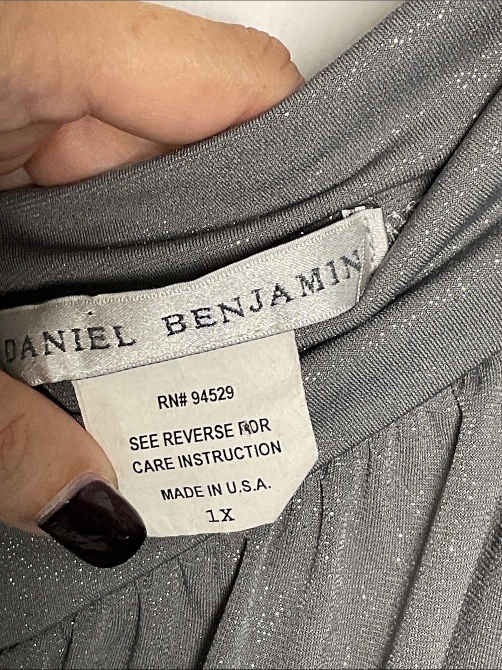 Daniel Benjamin Metallic Shimmer V-Neck Tank Top Charcoal Silver Size 1X - Picture 4 of 5
